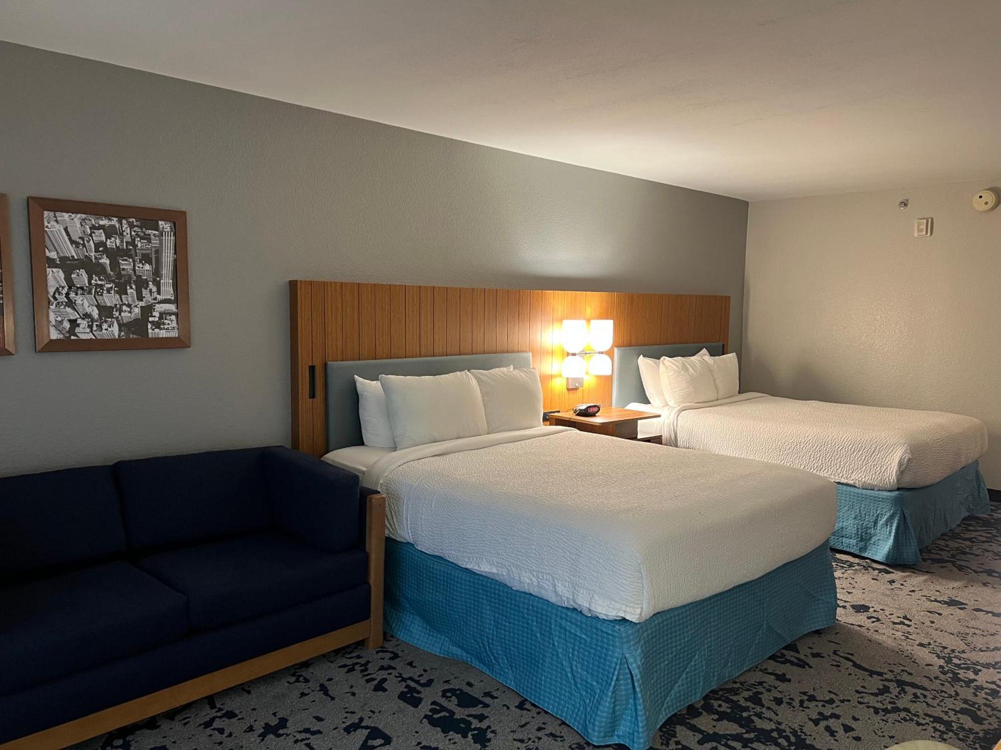 Country & By Radisson, Lsu - Medical Corridor Hotel 3*