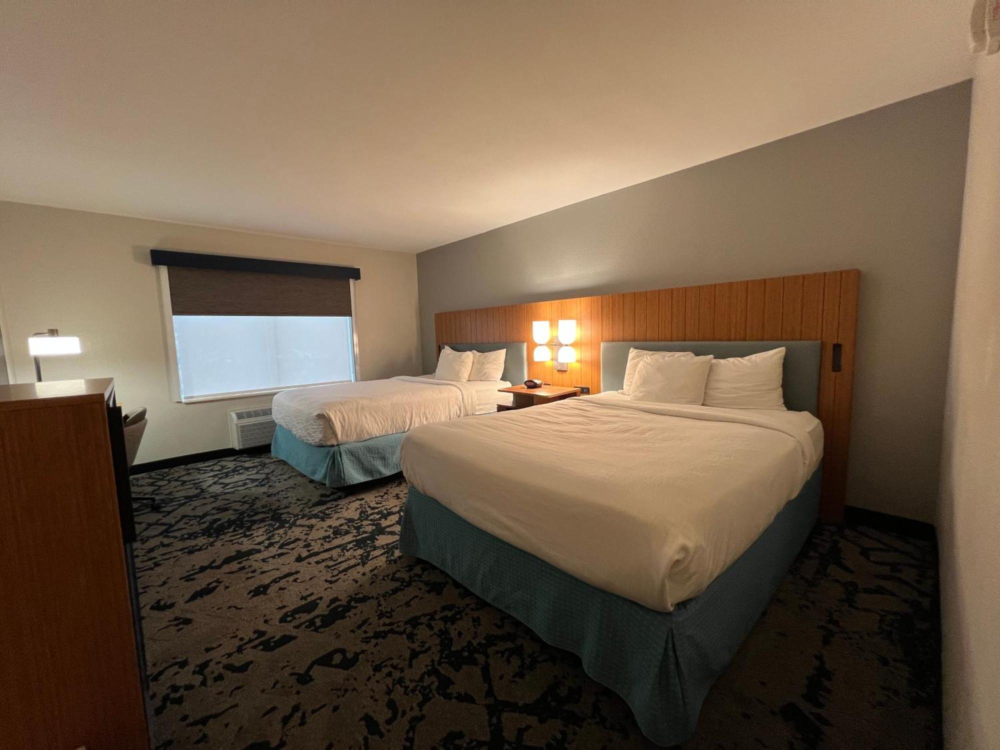Country & By Radisson, Lsu - Medical Corridor