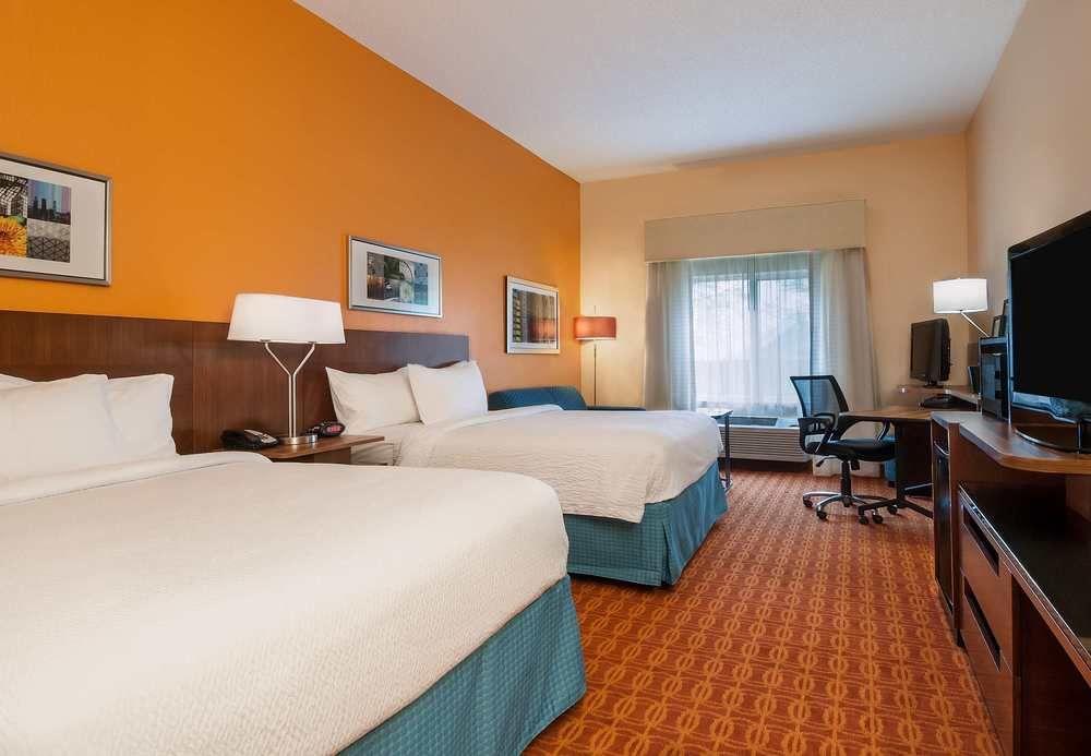 Country & By Radisson, Lsu - Medical Corridor 3*