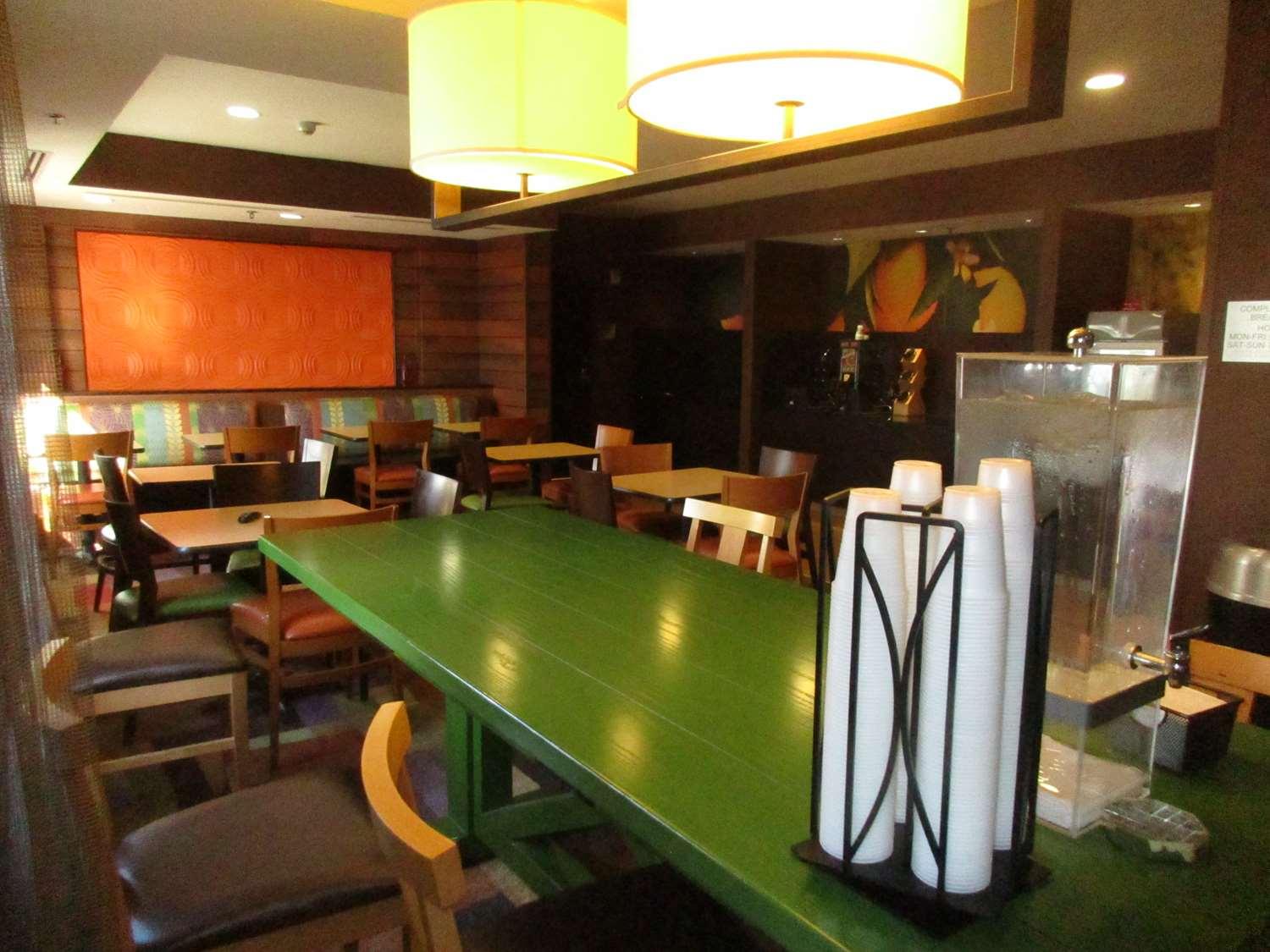 Country & By Radisson, Lsu - Medical Corridor Baton Rouge
